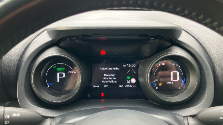 Toyota Yaris 1.5 Hybrid Design 5dr CVT Hybrid Hatchback